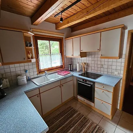 بيت للعطل Ferienhaus: Idyllisch & Erholsam Eglofs