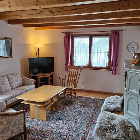 بيت للعطل Ferienhaus: Idyllisch & Erholsam Eglofs